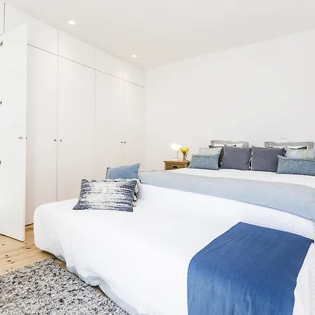 Open House - Calcada De Sao Francisco * Lisbon